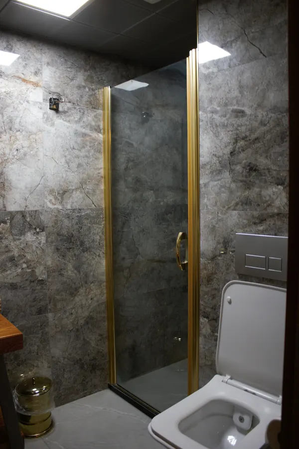 Diamond Elite Bornova Double Delux Oda 105 banyosu