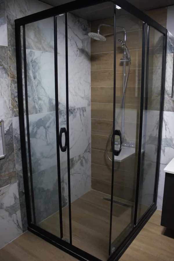 Diamond Elite Bornova Süit Oda 101 banyosu